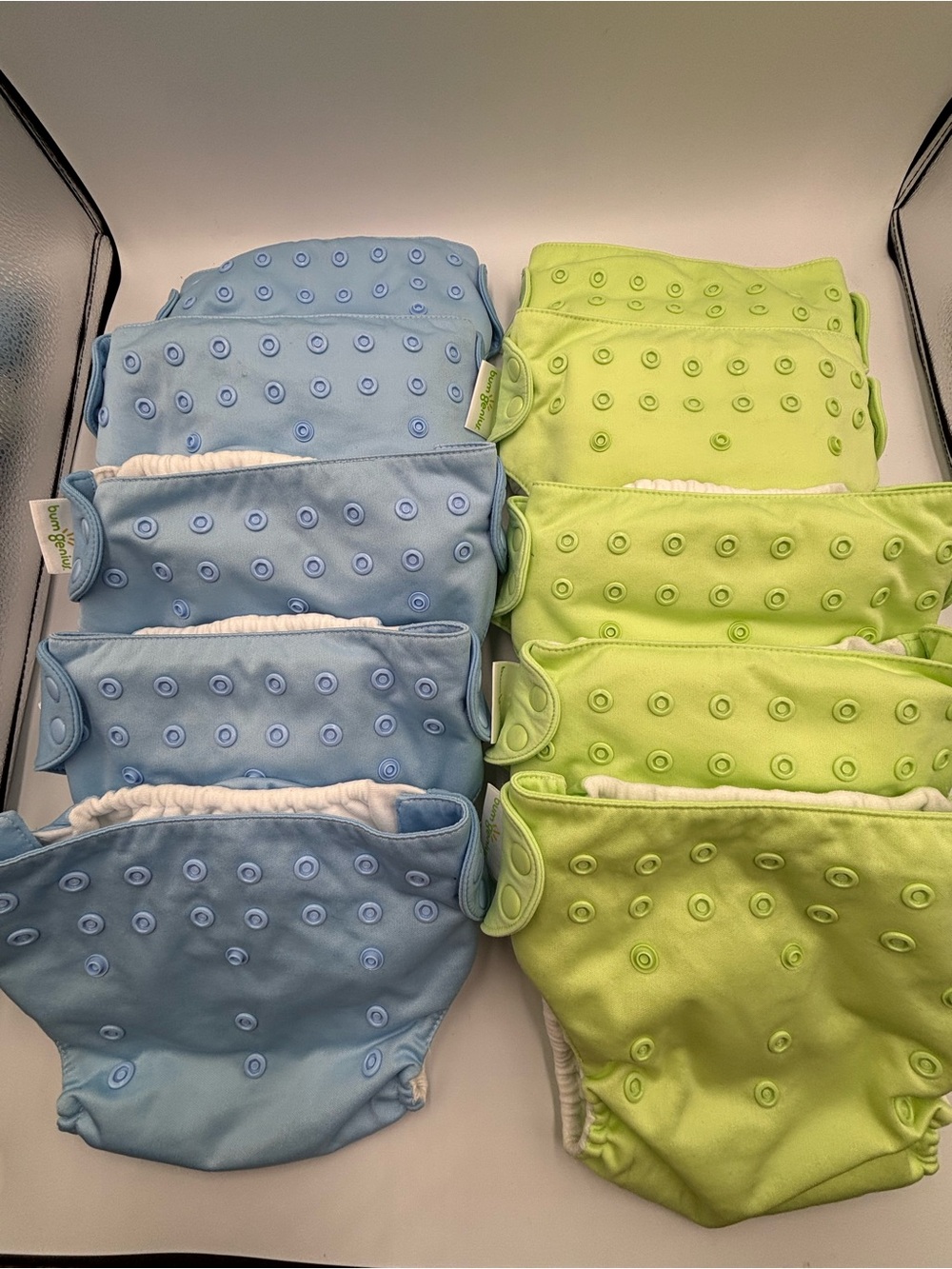 10 BumGenius Cloth Diapers W 8 Double Inserts Blue/Green One Size Pre-owned